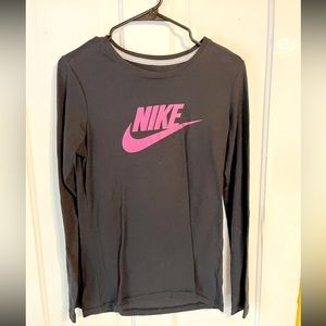 Nike long sleeve T-shirt